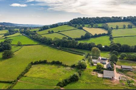Westbrook Court Country House set in 5 acres nr Hay on Wye - Perfect for Families and Hen & Stags